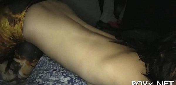  Teenie has performed gripping foreplay to have a fun wild sex